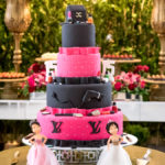 Bolo e doces despertam o paladar