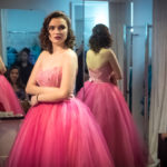 Aniversariantes escolhem os vestidos