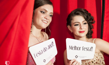 Cabines de fotos proporcionam entretenimento