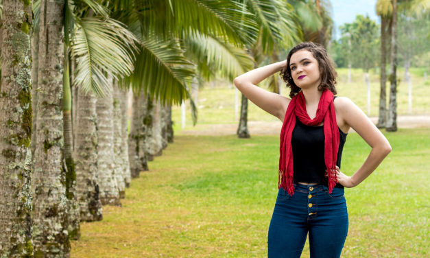 Paixão pela dança e livros move estudante